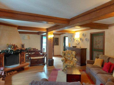 Appartamento in Via Guglielmo Marconi, 18, Courmayeur