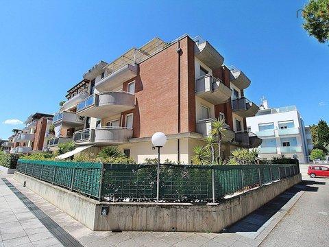 Appartamento in Largo Danubio, 10, Porto d'Ascoli, San Benedetto del Tronto