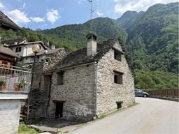 Casa indipendente in Frazione Maglioggio, 11, Crodo