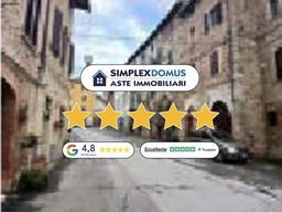 Trilocale in Via Amos Cassioli, Centro, Asciano