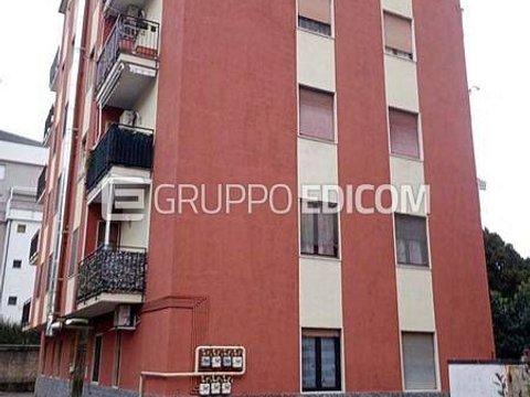 Trilocale in Via Sant'Alessandro, Caronno Pertusella