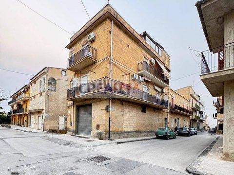 Quadrilocale in Via I Maggio, Riesi