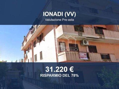 Appartamento in Via Giosuè Carducci, 34, Jonadi