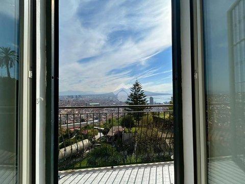 Appartamento in Via Raffaele Morghen s.n.c, Vomero, Napoli