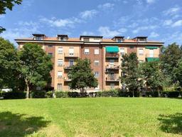 Bilocale in Via Francesco Baracca, 15, Arcore