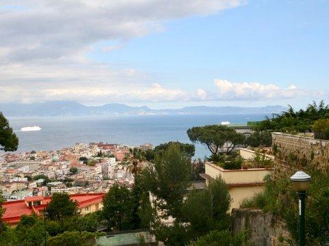 Trilocale in via Luigia Sanfelice, Vomero, Napoli