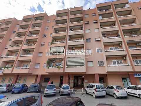 Bilocale in Via Emilio Longoni, Tor Sapienza, Roma