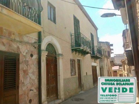 Casa indipendente in Via Guarisco, 38, Burgio