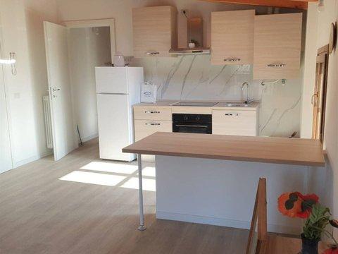 Trilocale in Via Carrobbio, 16, Centro, Cologno Monzese