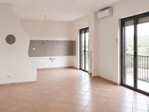 Trilocale in Via Magna Grecia s.n.c, Catanzaro Lido, Catanzaro
