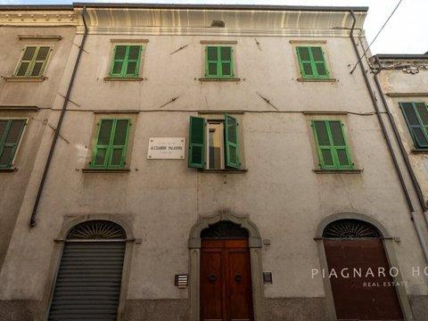 Appartamento in Via A. Malaspina, 26, Centro, Pontremoli