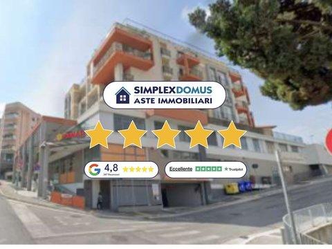 Appartamento in Via dei Velini, Due Fonti - Velini, Macerata