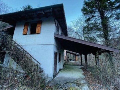 Casa indipendente in Via Chiamp, 11, Vito d'Asio