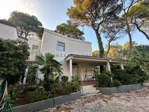 Casa indipendente in Via Oceano delle Tempeste, 39, Castellaneta