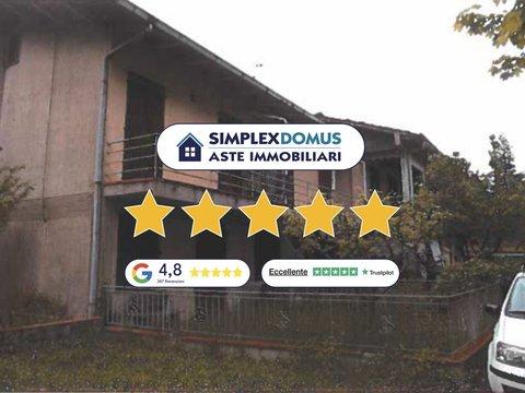 Trilocale in Via Provinciale Piastre Prunetta, San Marcello Piteglio