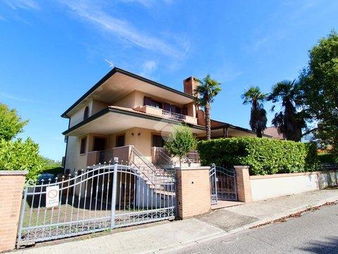 Appartamento in Via Villafranca, 11, Lignano Riviera, Lignano Sabbiadoro