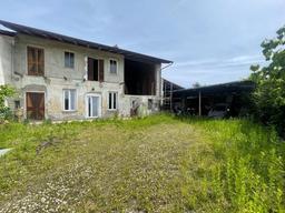 Casa indipendente in Vicolo Conto, 9, San Giusto Canavese