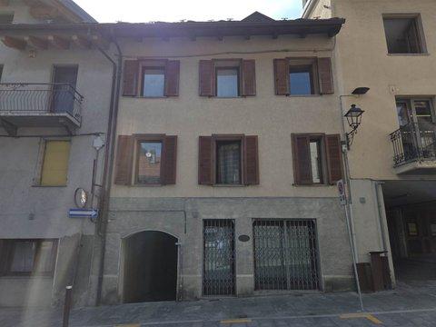 Appartamento in Via Emilio Chanoux, 116, Chatillon