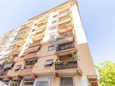 Trilocale in Via Orso Mario Corbino, 31, Marconi, Roma