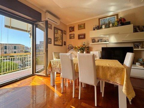 Quadrilocale in Corso Giuseppe Garibaldi, 168, Centro, Portici