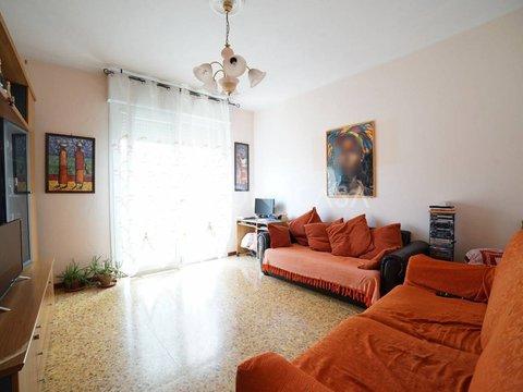 Quadrilocale in Via Edmondo de Amicis, 4, Centro, Sassuolo