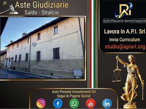 Trilocale in Via Nazionale, 179, Pinerolo