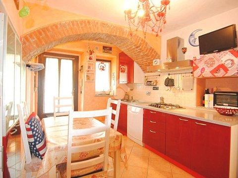 Villetta bifamiliare in Via Roma, 42, Alpignano
