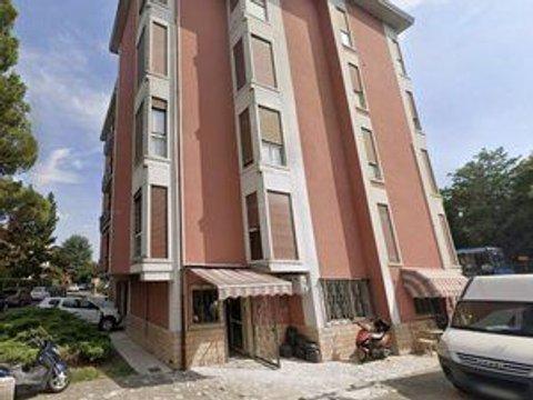Trilocale in Via L. Negrelli, Desenzano Centro, Desenzano del Garda