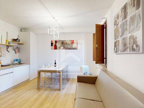 Bilocale in Via Giuseppe Garibaldi, 7, Centro Storico, Desenzano del Garda