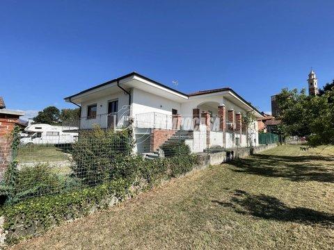 Casa indipendente in Via Discesa Viale, 6, Bairo