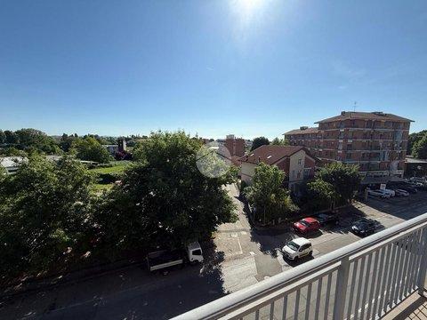 Trilocale in Corso Matteotti, 22, Valle Pasano - Via Andezeno - Airali, Chieri