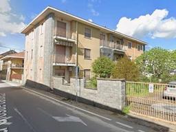 Trilocale in Via Giosuè Carducci, 47, Cameri