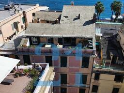 Appartamento su due piani in Piazza Sant'Ambrogio s.n.c, Centro Storico, Varazze