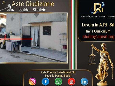 Bilocale in Via Luigi Crisconio, 124, Ponticelli, Napoli