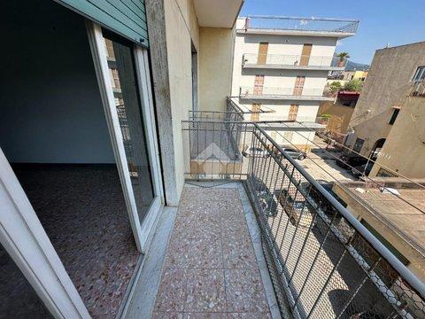 Trilocale in via Immacolata Concezione, 28, Ponticelli, Napoli