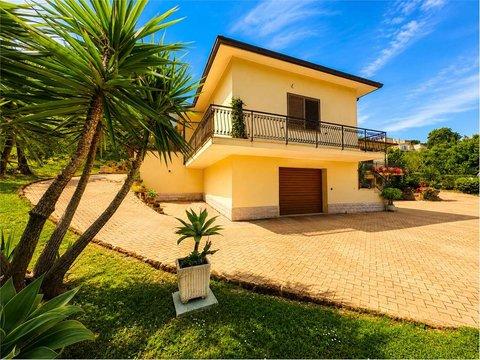 Villa in Frazione Sappanico, 58, Sappanico, Ancona