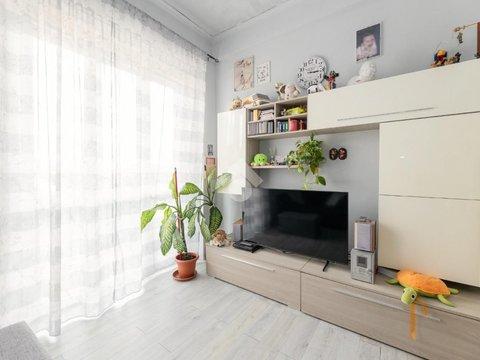 Trilocale in Corso Orbassano, 102, Santa Rita, Torino