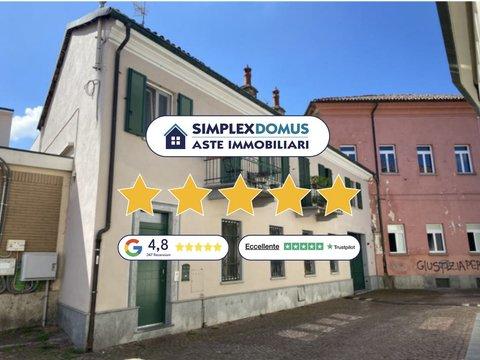 Appartamento in Via Vincenzo Gioberti, Alba