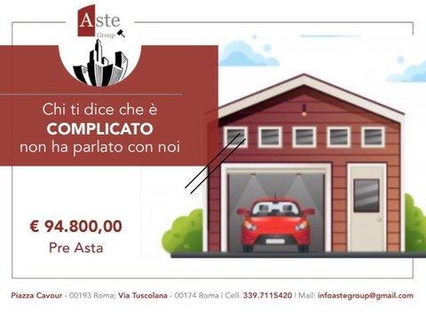 Trilocale in Via Piero Corti, 61, Ponte di Nona - Colle degli Abeti, Roma