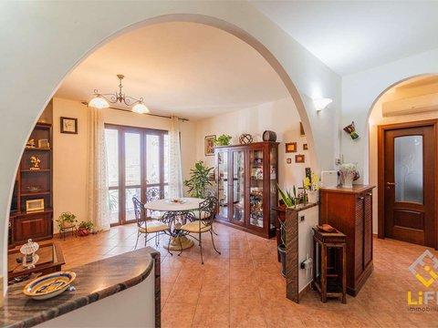 Trilocale in Via Severino Boezio, 43, Via Sozzago - San Bernardo, Trecate