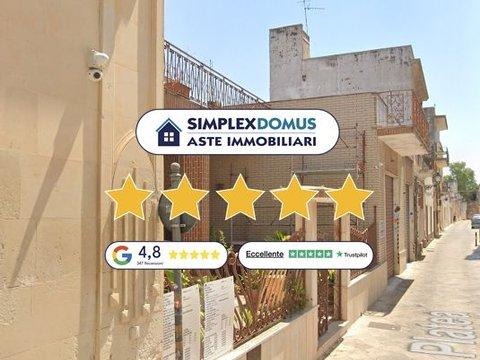 Appartamento in Via Platea, Sternatia