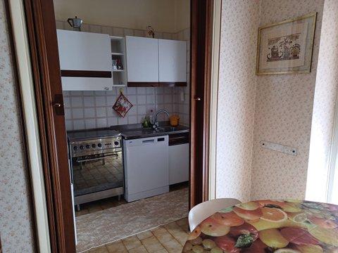 Quadrilocale in Vicolo Terrà, Veronetta, Verona