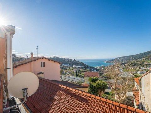 Casa indipendente in Via Rambaldi, Coldirodi, Sanremo