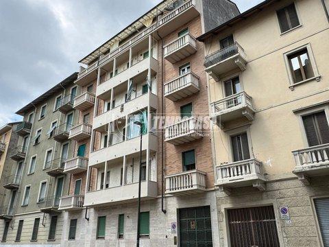 Trilocale in via Baveno, 29, Parella, Torino
