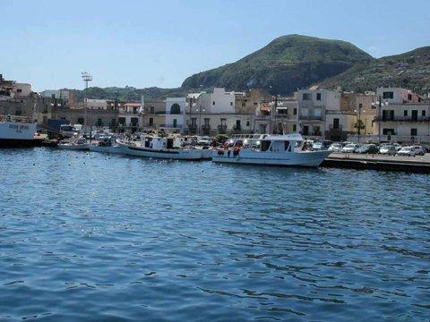 Quadrilocale in Via Castelfidardo, Lipari Centro, Lipari