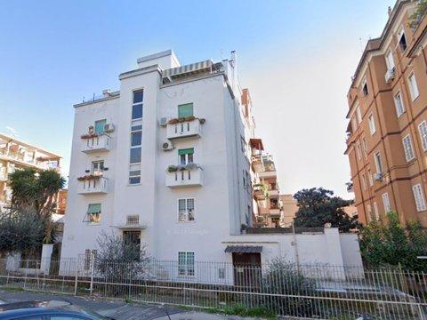 Trilocale in Via del Parco Margherita, 24, Chiaia-Mergellina, Napoli