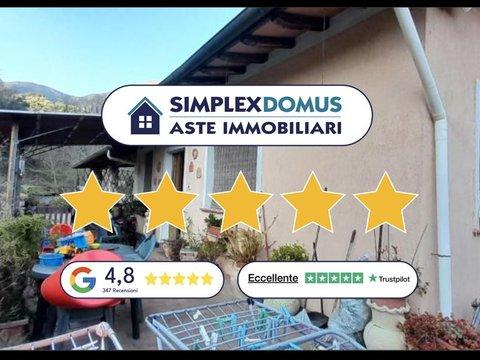 Appartamento in Via Torrone, Camaiore, Camaiore