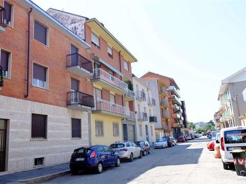 Trilocale in Via Sostegno, 65 bis, Parella, Torino