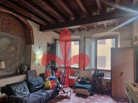 Quadrilocale in Piazza Torquato Tasso, Oltrarno - San Frediano - Santo Spirito, Firenze