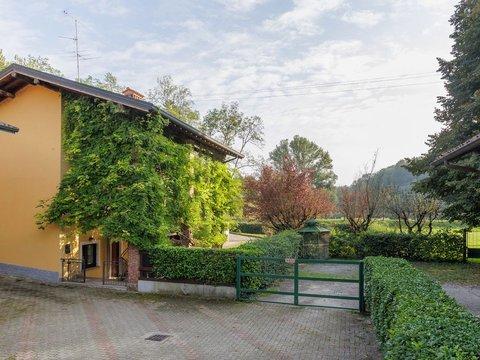 Villa in Via Mulini Taverna, 1, Lesmo